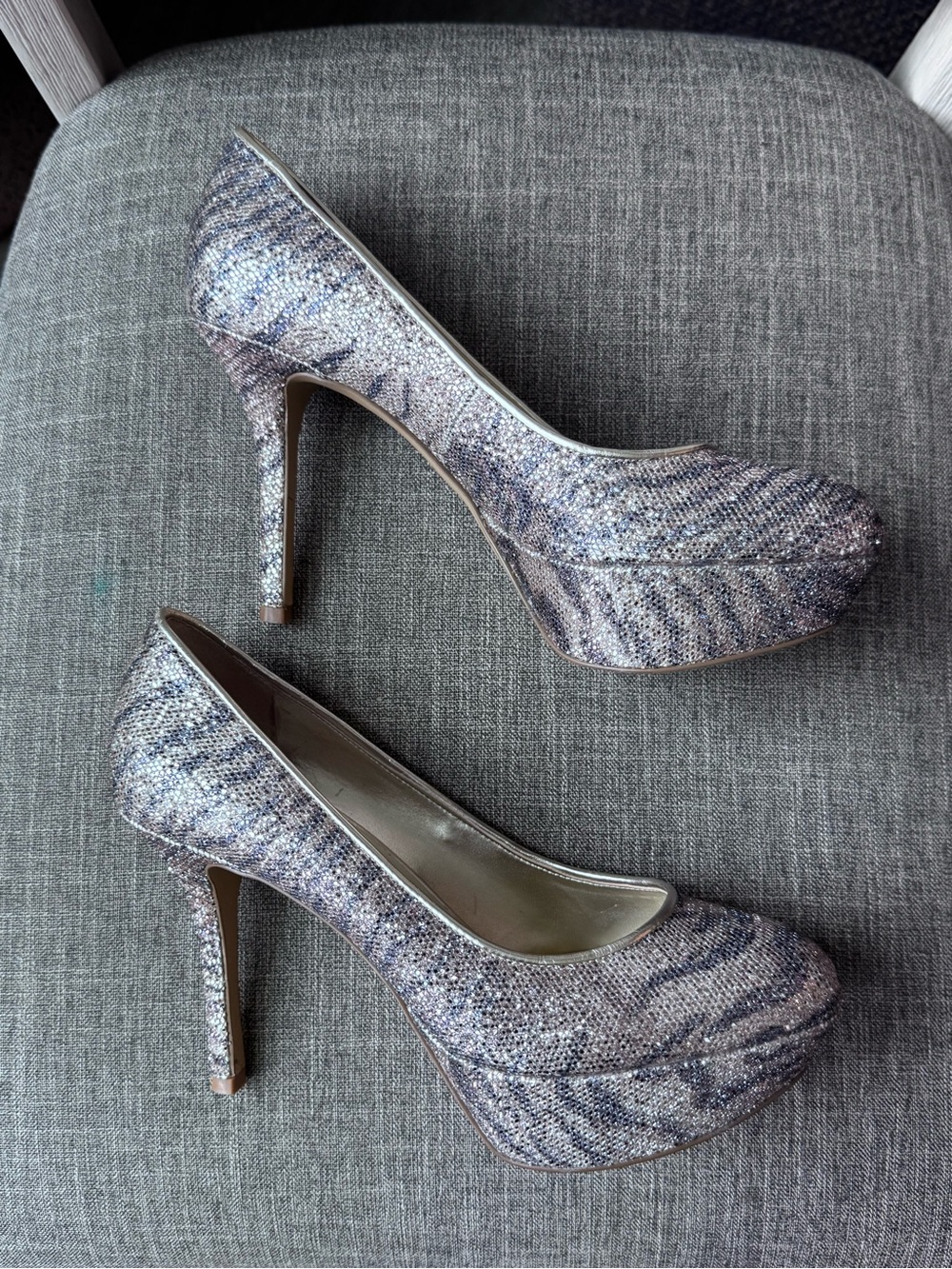 Nine West Mendoza Glitter Platform Pumps in Zebra Print Multi Color size 8 - Picture 5 of 10
